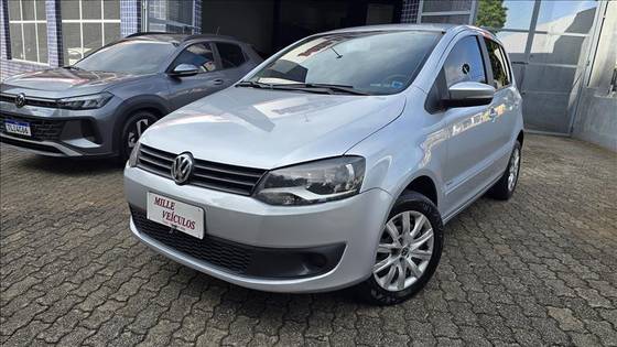 VOLKSWAGEN FOX 1.6 MI 8V FLEX 4P MANUAL VOLKSWAGEN FOX 1.6 MI 8V FLEX 4P MANUAL